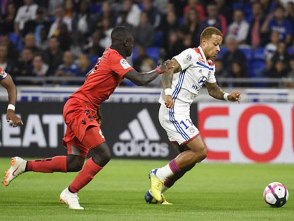 Trận đối đầu kịch tính giữa Nice vs Lyon 